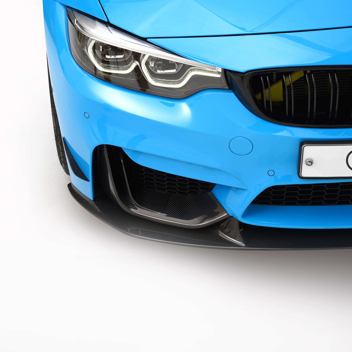BMW M3 F80 & M4 F82 Full Carbon Fiber Program - ADRO 